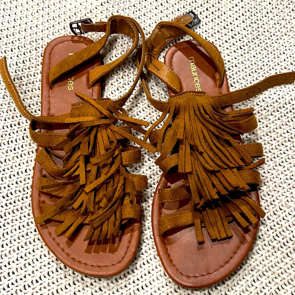 Cute fringe sandals!